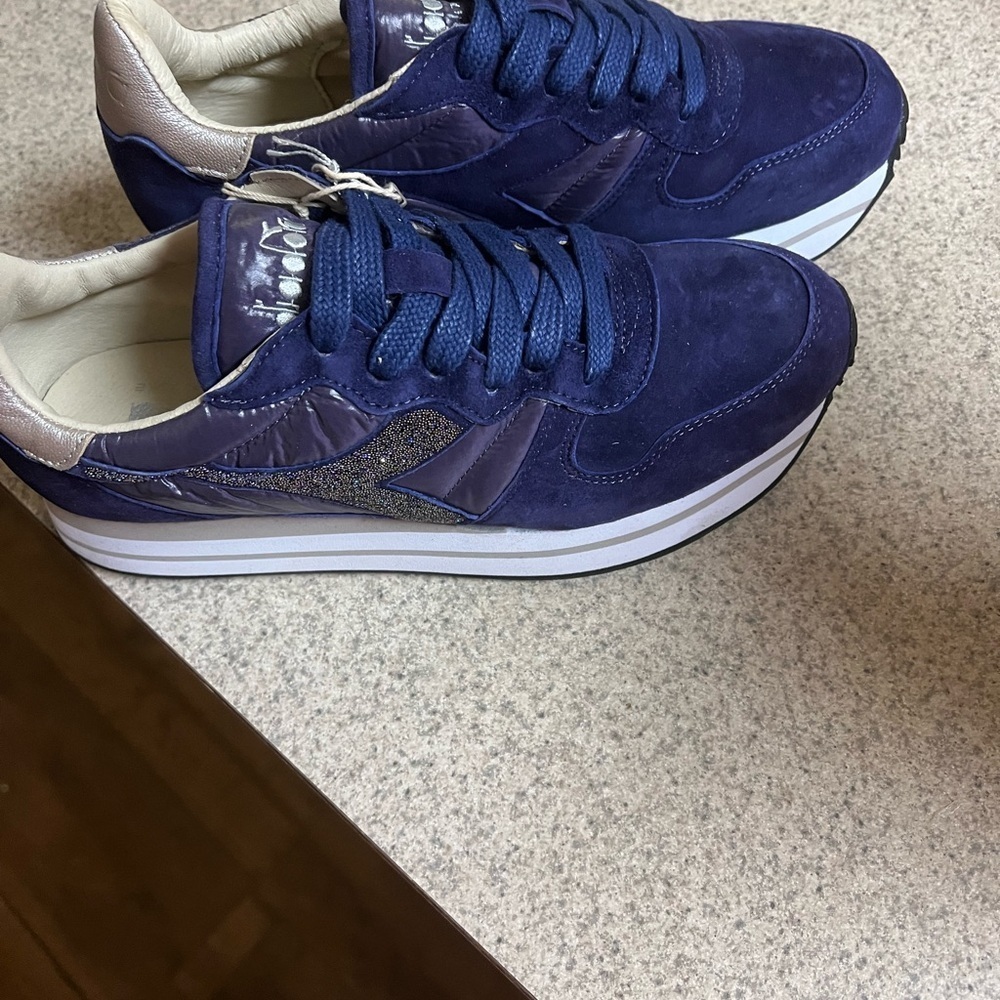 Diadora Women’s Dark Purple Sneakers with Swarovski crystals size 7.5